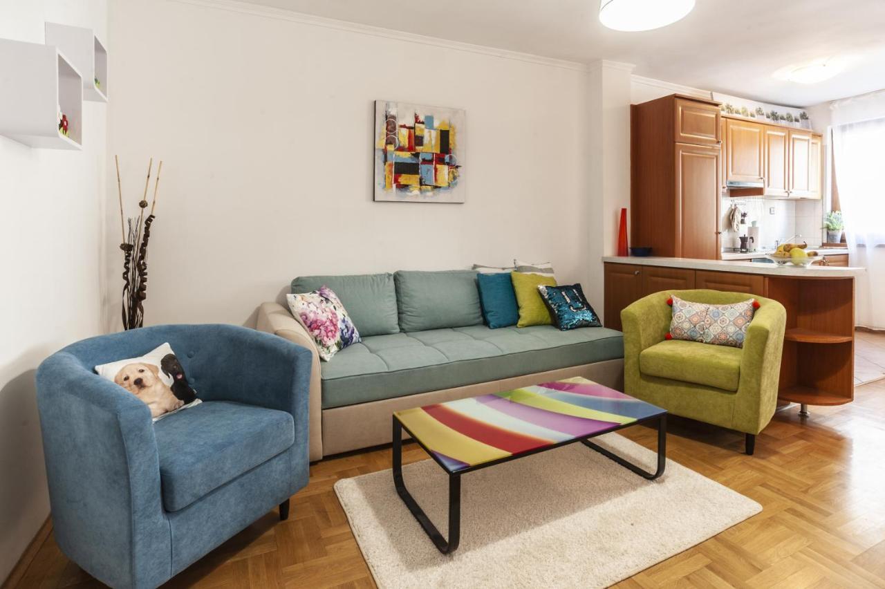 Sea Apartment Colours Burgas ภายนอก รูปภาพ